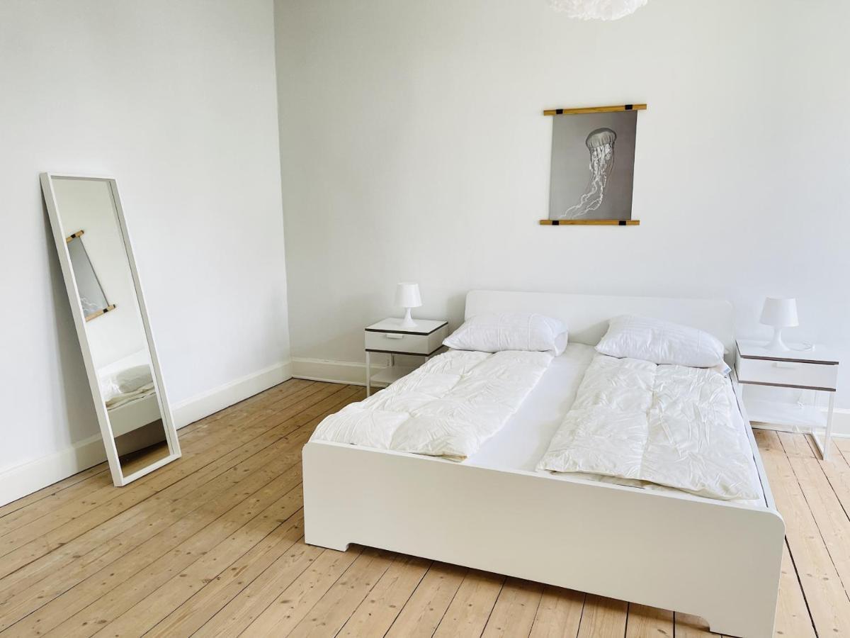 Aday - City Central Mansion - 1 Bedroom Apartment With Garden Олбор Екстериор снимка